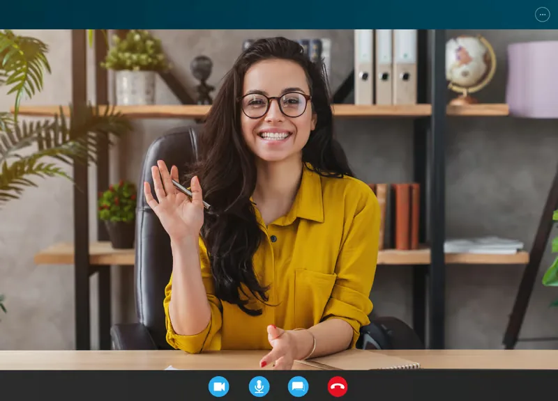 Where to Donate Your Old Webcam in Panama: Give it a New Educational Life with Crezendo
